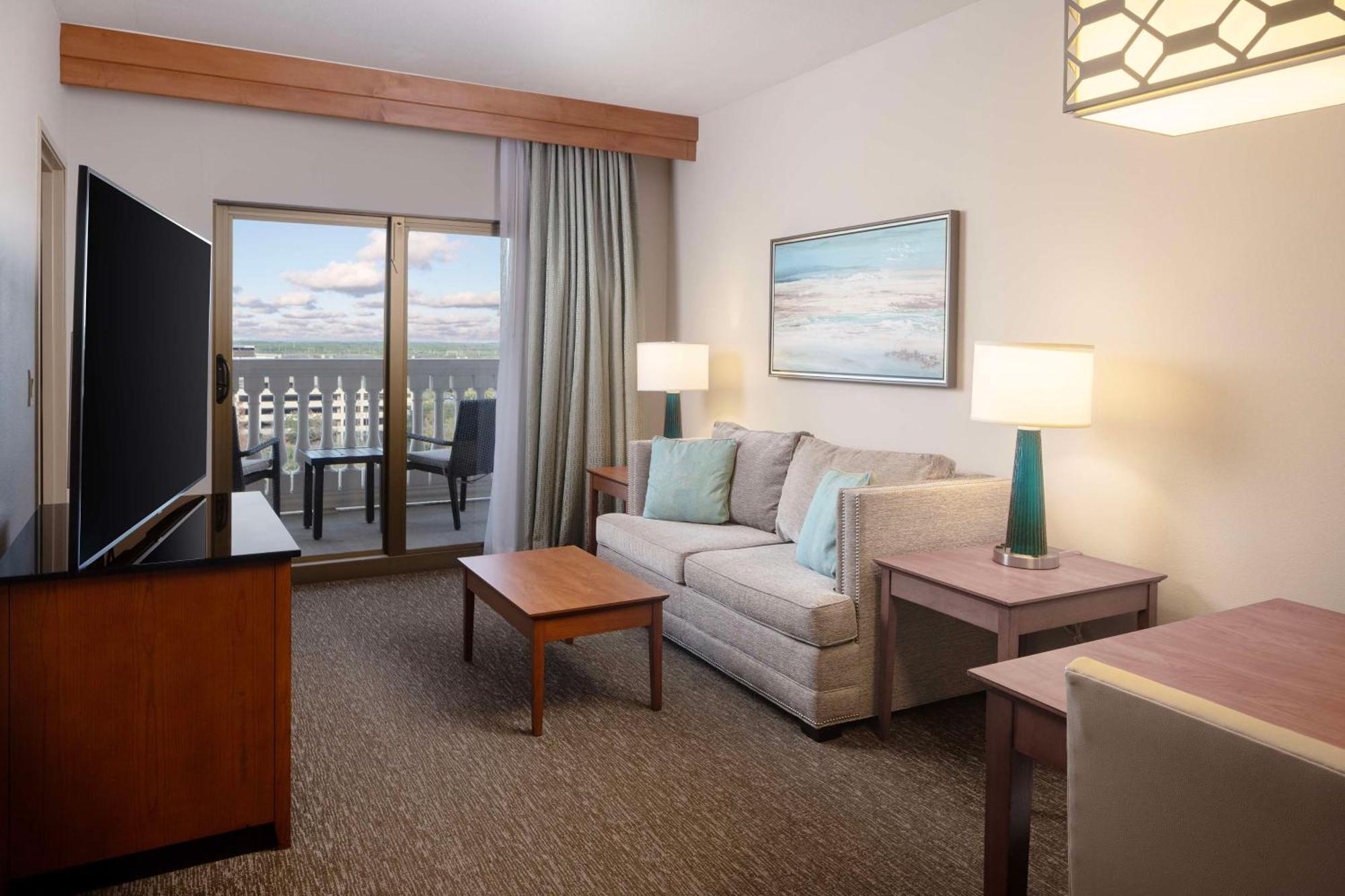 Hilton St. Petersburg Carillon Park Hotel Bagian luar foto