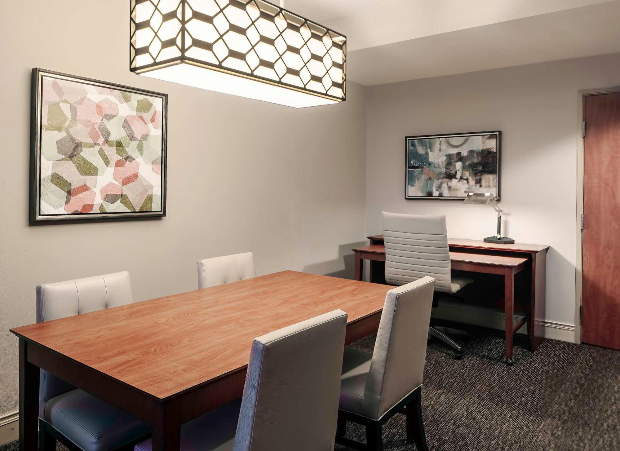 Hilton St. Petersburg Carillon Park Hotel Bagian luar foto